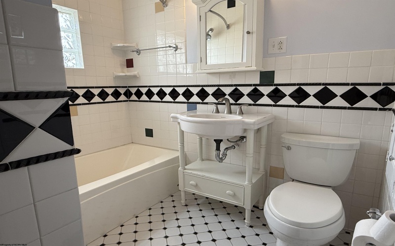 1201 Peacock Lane, Fairmont, West Virginia 26554, 4 Bedrooms Bedrooms, 8 Rooms Rooms,2 BathroomsBathrooms,Single Family Detached,For Sale,Peacock,10162220 1201 Peacock Lane, Fairmont, West Virginia 26554, 4 Bedrooms Bedrooms, 8 Rooms Rooms,2 BathroomsBathrooms,Single Family Detached,For Sale,Peacock,10162220