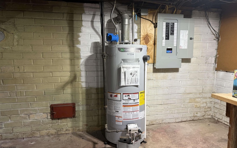 1201 Peacock Lane, Fairmont, West Virginia 26554, 4 Bedrooms Bedrooms, 8 Rooms Rooms,2 BathroomsBathrooms,Single Family Detached,For Sale,Peacock,10162220 1201 Peacock Lane, Fairmont, West Virginia 26554, 4 Bedrooms Bedrooms, 8 Rooms Rooms,2 BathroomsBathrooms,Single Family Detached,For Sale,Peacock,10162220