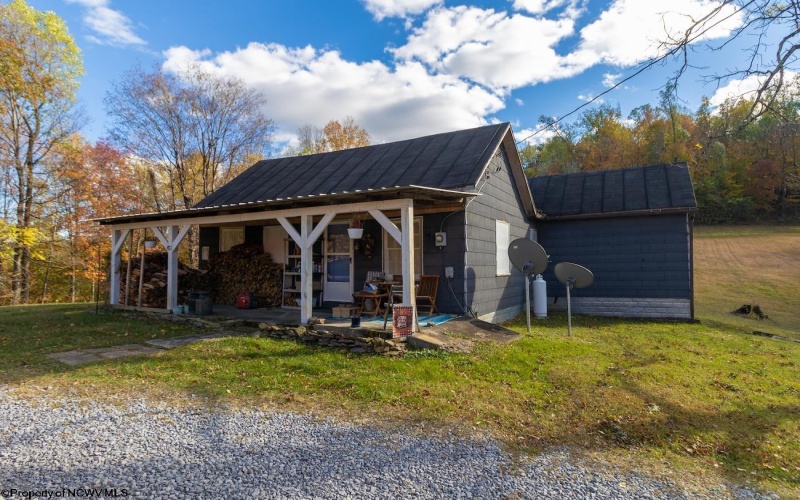 3874 Barkers Ridge Road, Sutton, West Virginia 26601, 3 Bedrooms Bedrooms, 7 Rooms Rooms,1 BathroomBathrooms,Single Family Detached,For Sale,Barkers Ridge,10162219