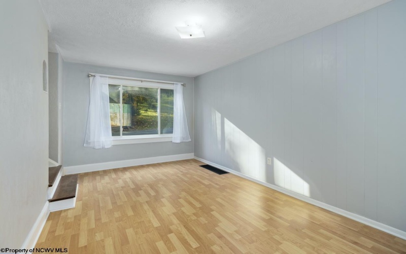 227 Homewood Avenue, Fairmont, West Virginia 26554, 3 Bedrooms Bedrooms, 7 Rooms Rooms,1 BathroomBathrooms,Single Family Detached,For Sale,Homewood,10162218 227 Homewood Avenue, Fairmont, West Virginia 26554, 3 Bedrooms Bedrooms, 7 Rooms Rooms,1 BathroomBathrooms,Single Family Detached,For Sale,Homewood,10162218