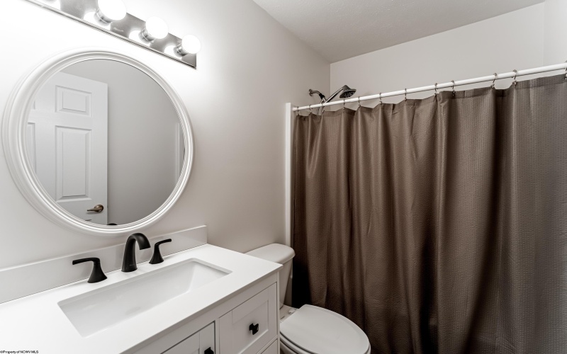 226 Donna Avenue, Morgantown, West Virginia 26505, 3 Bedrooms Bedrooms, 6 Rooms Rooms,2 BathroomsBathrooms,Single Family Attached,For Sale,Donna,10162230 226 Donna Avenue, Morgantown, West Virginia 26505, 3 Bedrooms Bedrooms, 6 Rooms Rooms,2 BathroomsBathrooms,Single Family Attached,For Sale,Donna,10162230