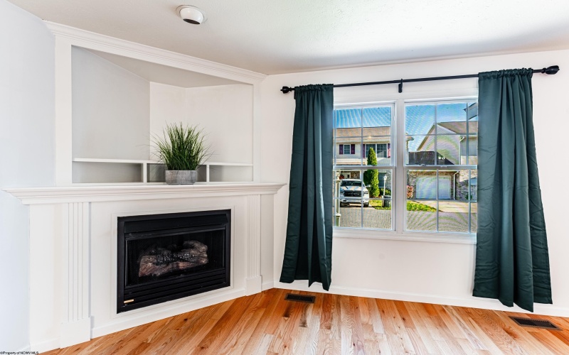 226 Donna Avenue, Morgantown, West Virginia 26505, 3 Bedrooms Bedrooms, 6 Rooms Rooms,2 BathroomsBathrooms,Single Family Attached,For Sale,Donna,10162230 226 Donna Avenue, Morgantown, West Virginia 26505, 3 Bedrooms Bedrooms, 6 Rooms Rooms,2 BathroomsBathrooms,Single Family Attached,For Sale,Donna,10162230