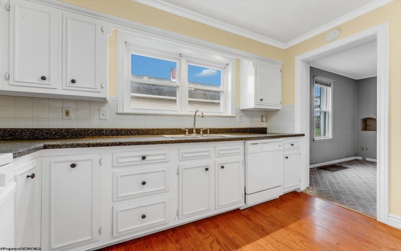 420 Herman Avenue, Morgantown, West Virginia 26505, 2 Bedrooms Bedrooms, 6 Rooms Rooms,1 BathroomBathrooms,Single Family Detached,For Sale,Herman,10162234 420 Herman Avenue, Morgantown, West Virginia 26505, 2 Bedrooms Bedrooms, 6 Rooms Rooms,1 BathroomBathrooms,Single Family Detached,For Sale,Herman,10162234