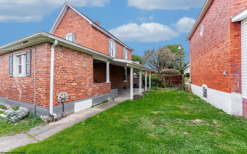 420 Herman Avenue, Morgantown, West Virginia 26505, 2 Bedrooms Bedrooms, 6 Rooms Rooms,1 BathroomBathrooms,Single Family Detached,For Sale,Herman,10162234 420 Herman Avenue, Morgantown, West Virginia 26505, 2 Bedrooms Bedrooms, 6 Rooms Rooms,1 BathroomBathrooms,Single Family Detached,For Sale,Herman,10162234