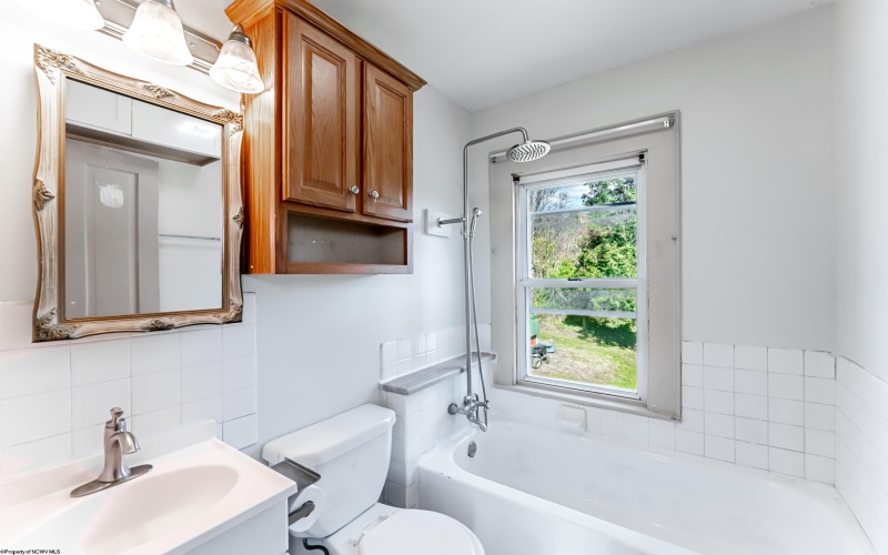 1341 Richwood Avenue, Morgantown, West Virginia 26505, 2 Bedrooms Bedrooms, 6 Rooms Rooms,1 BathroomBathrooms,Single Family Detached,For Sale,Richwood,10162233