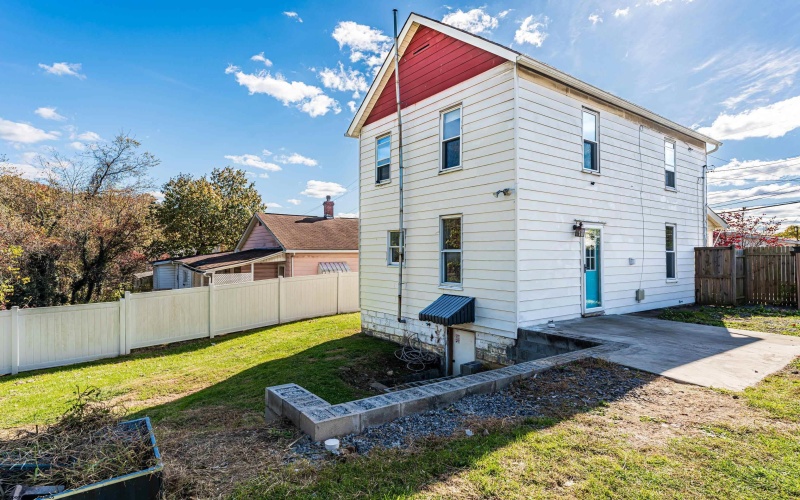 1341 Richwood Avenue, Morgantown, West Virginia 26505, 2 Bedrooms Bedrooms, 6 Rooms Rooms,1 BathroomBathrooms,Single Family Detached,For Sale,Richwood,10162233