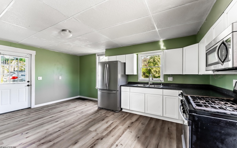 1341 Richwood Avenue, Morgantown, West Virginia 26505, 2 Bedrooms Bedrooms, 6 Rooms Rooms,1 BathroomBathrooms,Single Family Detached,For Sale,Richwood,10162233