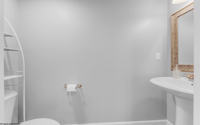 255 Woodbury Drive, Fairmont, West Virginia 26554, 3 Bedrooms Bedrooms, 8 Rooms Rooms,2 BathroomsBathrooms,Single Family Detached,For Sale,Woodbury,10162229 255 Woodbury Drive, Fairmont, West Virginia 26554, 3 Bedrooms Bedrooms, 8 Rooms Rooms,2 BathroomsBathrooms,Single Family Detached,For Sale,Woodbury,10162229