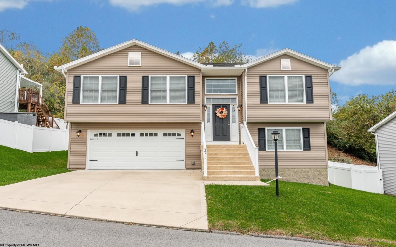 255 Woodbury Drive, Fairmont, West Virginia 26554, 3 Bedrooms Bedrooms, 8 Rooms Rooms,2 BathroomsBathrooms,Single Family Detached,For Sale,Woodbury,10162229 255 Woodbury Drive, Fairmont, West Virginia 26554, 3 Bedrooms Bedrooms, 8 Rooms Rooms,2 BathroomsBathrooms,Single Family Detached,For Sale,Woodbury,10162229