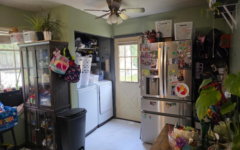 401 Rohr Avenue, Buckhannon, West Virginia 26201, 3 Bedrooms Bedrooms, 5 Rooms Rooms,1 BathroomBathrooms,Single Family Detached,For Sale,Rohr,10162221