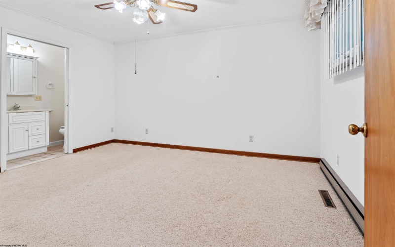 103 Larue Avenue, Kingwood, West Virginia 26537, 3 Bedrooms Bedrooms, 7 Rooms Rooms,2 BathroomsBathrooms,Single Family Detached,For Sale,Larue,10162223