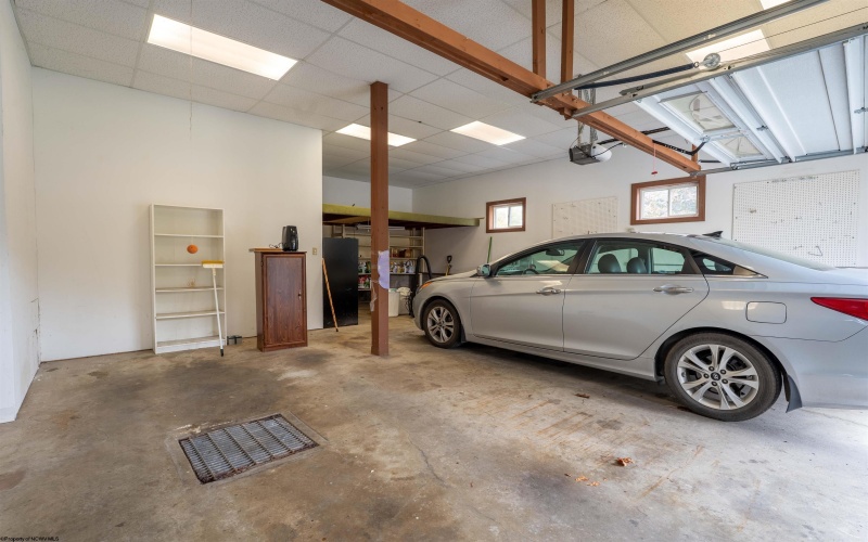 103 Larue Avenue, Kingwood, West Virginia 26537, 3 Bedrooms Bedrooms, 7 Rooms Rooms,2 BathroomsBathrooms,Single Family Detached,For Sale,Larue,10162223