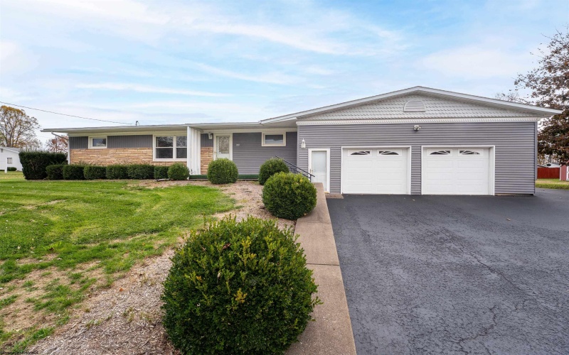 103 Larue Avenue, Kingwood, West Virginia 26537, 3 Bedrooms Bedrooms, 7 Rooms Rooms,2 BathroomsBathrooms,Single Family Detached,For Sale,Larue,10162223