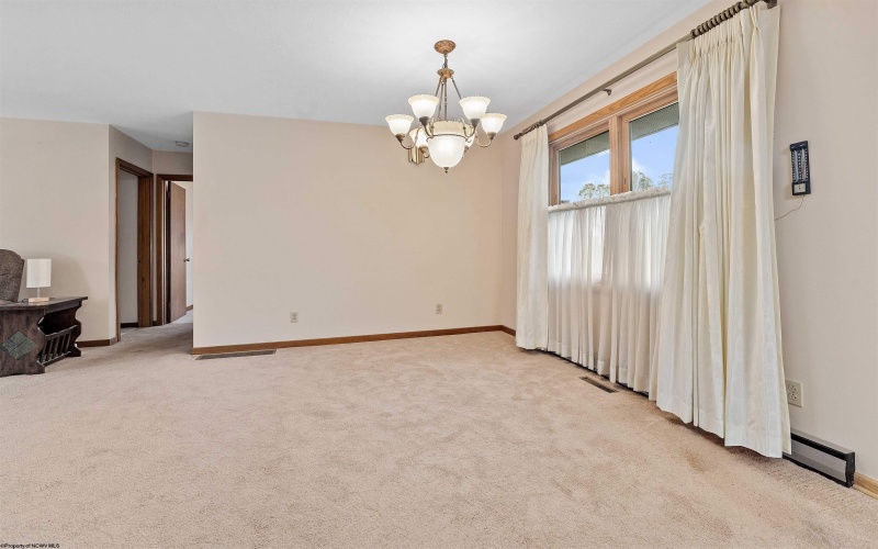 103 Larue Avenue, Kingwood, West Virginia 26537, 3 Bedrooms Bedrooms, 7 Rooms Rooms,2 BathroomsBathrooms,Single Family Detached,For Sale,Larue,10162223