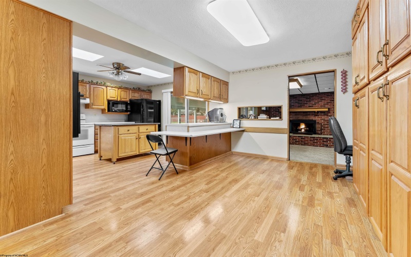 103 Larue Avenue, Kingwood, West Virginia 26537, 3 Bedrooms Bedrooms, 7 Rooms Rooms,2 BathroomsBathrooms,Single Family Detached,For Sale,Larue,10162223