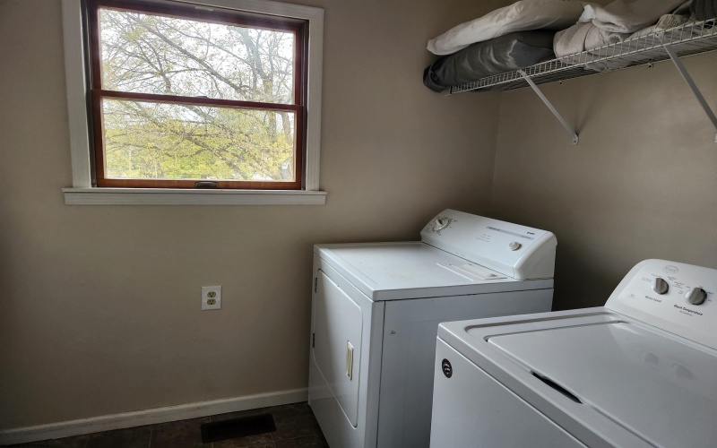 46 Forest Hills Drive, West Milford, West Virginia 26451, 3 Bedrooms Bedrooms, 5 Rooms Rooms,1 BathroomBathrooms,Single Family Detached,For Sale,Forest Hills,10162226