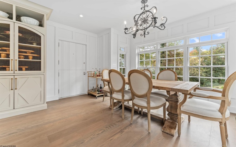 5 Maple Avenue, Morgantown, West Virginia 26501, 4 Bedrooms Bedrooms, 14 Rooms Rooms,4 BathroomsBathrooms,Single Family Detached,For Sale,Maple,10162227