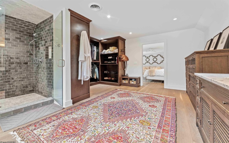 5 Maple Avenue, Morgantown, West Virginia 26501, 4 Bedrooms Bedrooms, 14 Rooms Rooms,4 BathroomsBathrooms,Single Family Detached,For Sale,Maple,10162227