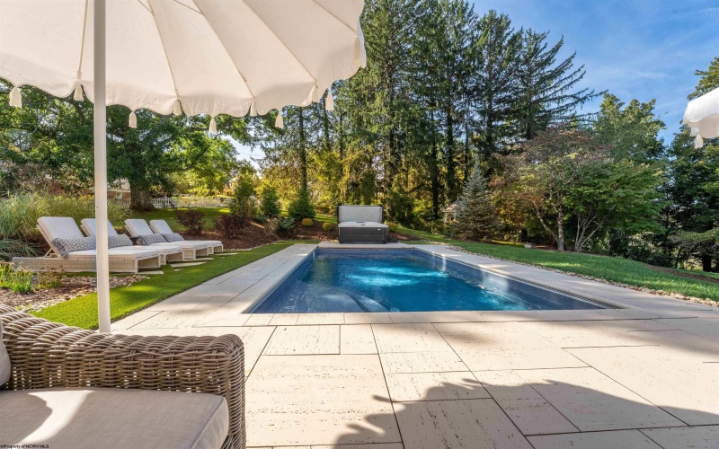 5 Maple Avenue, Morgantown, West Virginia 26501, 4 Bedrooms Bedrooms, 14 Rooms Rooms,4 BathroomsBathrooms,Single Family Detached,For Sale,Maple,10162227