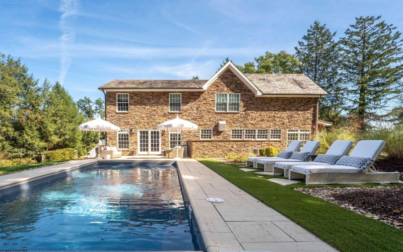 5 Maple Avenue, Morgantown, West Virginia 26501, 4 Bedrooms Bedrooms, 14 Rooms Rooms,4 BathroomsBathrooms,Single Family Detached,For Sale,Maple,10162227