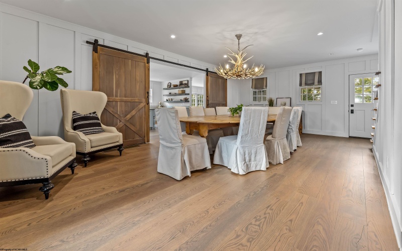 5 Maple Avenue, Morgantown, West Virginia 26501, 4 Bedrooms Bedrooms, 14 Rooms Rooms,4 BathroomsBathrooms,Single Family Detached,For Sale,Maple,10162227