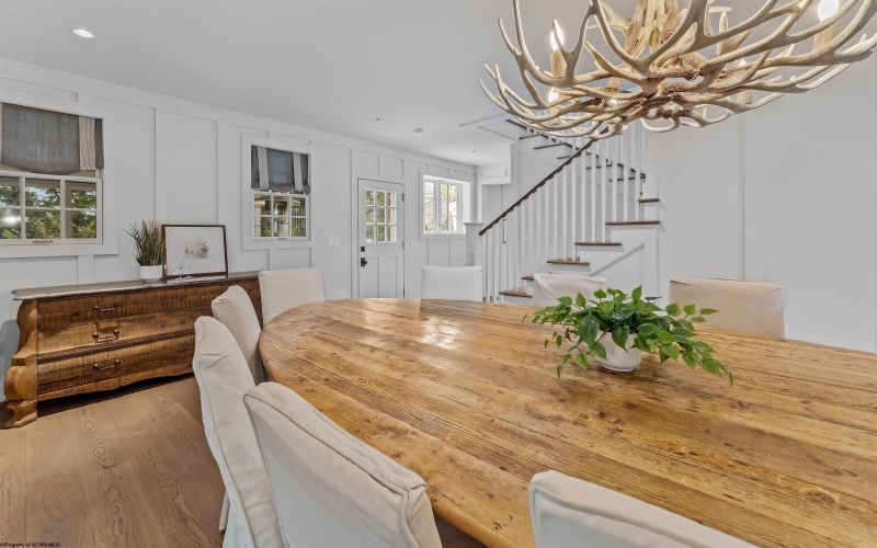 5 Maple Avenue, Morgantown, West Virginia 26501, 4 Bedrooms Bedrooms, 14 Rooms Rooms,4 BathroomsBathrooms,Single Family Detached,For Sale,Maple,10162227