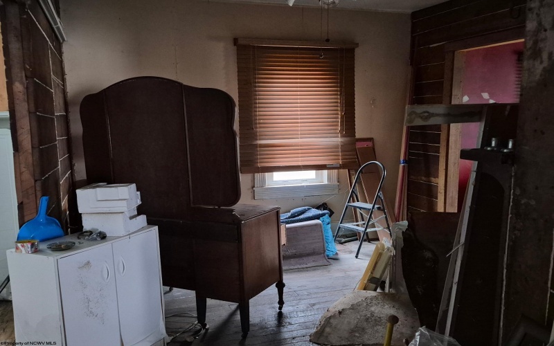 27 Wilson Street, Junior, West Virginia 26275, 3 Bedrooms Bedrooms, 6 Rooms Rooms,1 BathroomBathrooms,Single Family Detached,For Sale,Wilson,10162240