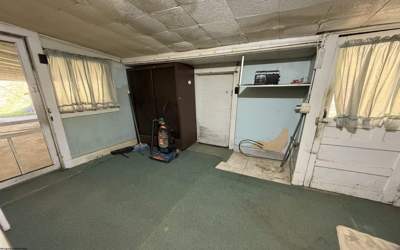 355 George Street, Weston, West Virginia 26452, 3 Bedrooms Bedrooms, 7 Rooms Rooms,1 BathroomBathrooms,Single Family Detached,For Sale,George,10162237