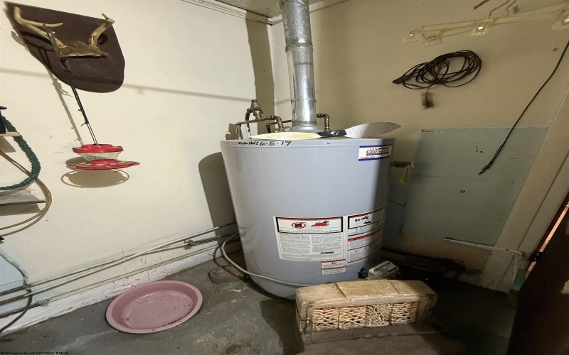 355 George Street, Weston, West Virginia 26452, 3 Bedrooms Bedrooms, 7 Rooms Rooms,1 BathroomBathrooms,Single Family Detached,For Sale,George,10162237