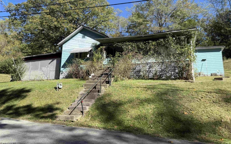 355 George Street, Weston, West Virginia 26452, 3 Bedrooms Bedrooms, 7 Rooms Rooms,1 BathroomBathrooms,Single Family Detached,For Sale,George,10162237