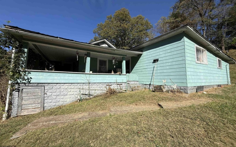 355 George Street, Weston, West Virginia 26452, 3 Bedrooms Bedrooms, 7 Rooms Rooms,1 BathroomBathrooms,Single Family Detached,For Sale,George,10162237