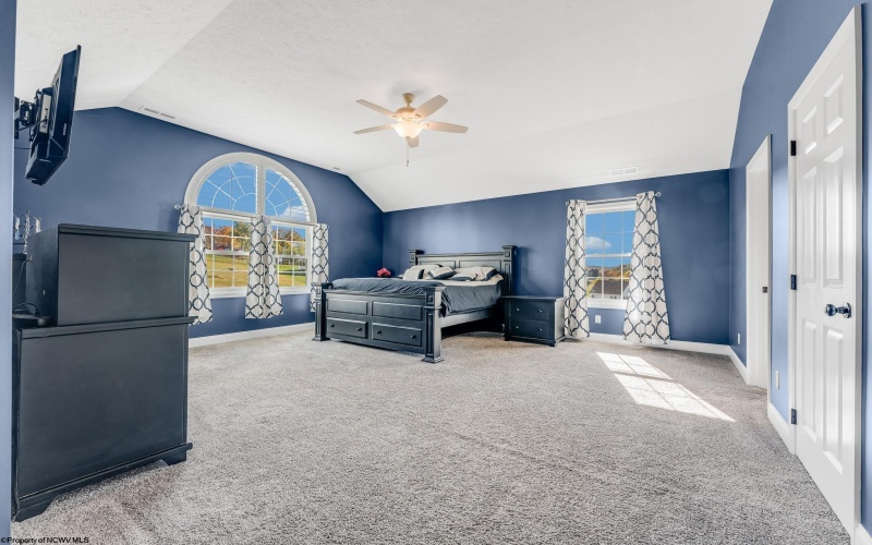 323 Salonika Drive, Morgantown, West Virginia 26508-0000, 5 Bedrooms Bedrooms, 8 Rooms Rooms,3 BathroomsBathrooms,Single Family Detached,For Sale,Salonika,10162248