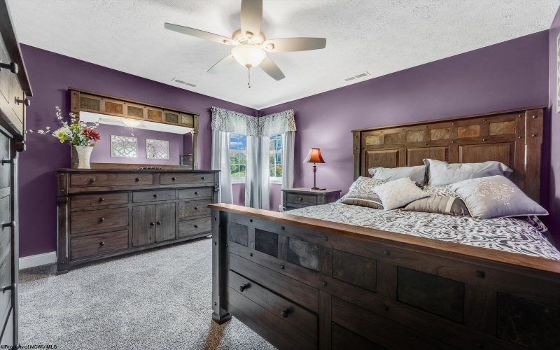 323 Salonika Drive, Morgantown, West Virginia 26508-0000, 5 Bedrooms Bedrooms, 8 Rooms Rooms,3 BathroomsBathrooms,Single Family Detached,For Sale,Salonika,10162248