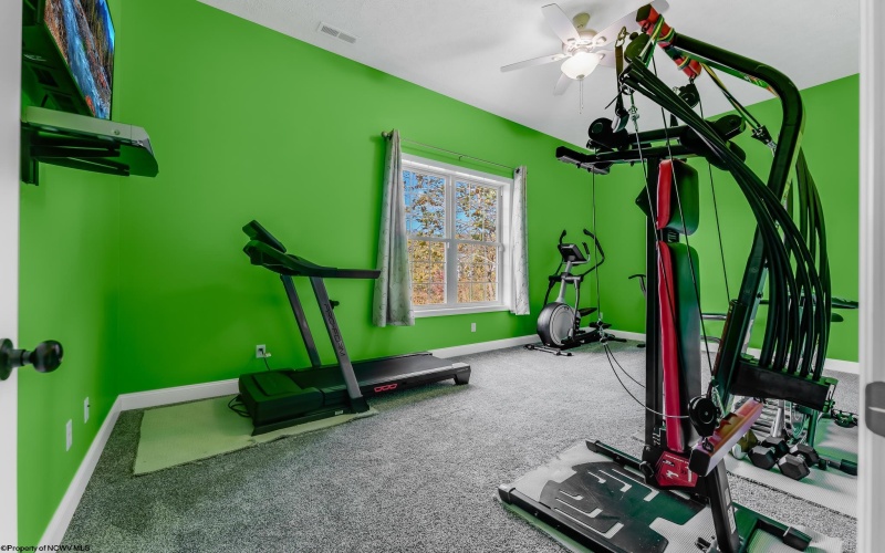 323 Salonika Drive, Morgantown, West Virginia 26508-0000, 5 Bedrooms Bedrooms, 8 Rooms Rooms,3 BathroomsBathrooms,Single Family Detached,For Sale,Salonika,10162248