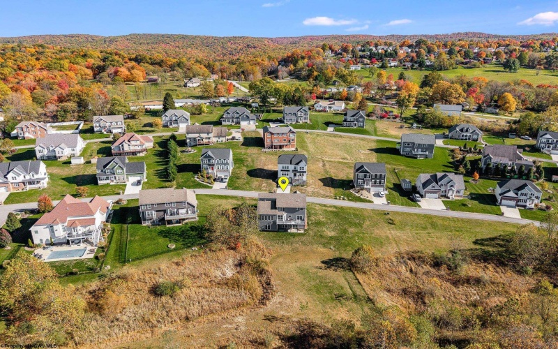 323 Salonika Drive, Morgantown, West Virginia 26508-0000, 5 Bedrooms Bedrooms, 8 Rooms Rooms,3 BathroomsBathrooms,Single Family Detached,For Sale,Salonika,10162248