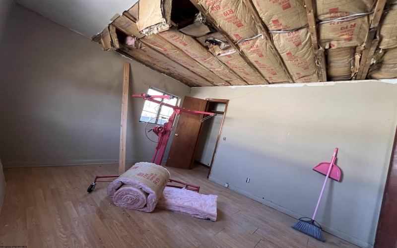 7 Lewis Street, Glenville, West Virginia 26351, ,Multi-unit/income,For Sale,Lewis,10158594