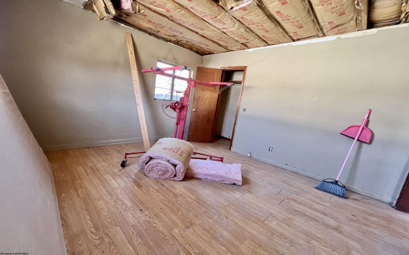 7 Lewis Street, Glenville, West Virginia 26351, ,Multi-unit/income,For Sale,Lewis,10158594