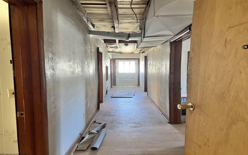 7 Lewis Street, Glenville, West Virginia 26351, ,Multi-unit/income,For Sale,Lewis,10158594