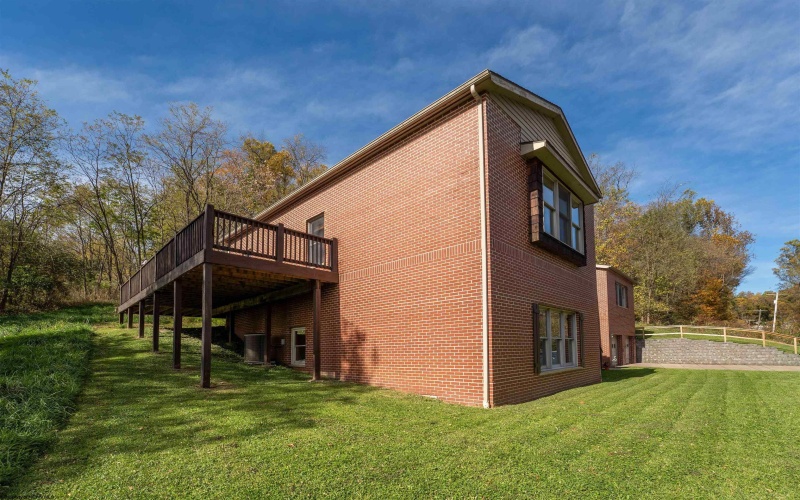 300 Jerome Street, Morgantown, West Virginia 26505, 3 Bedrooms Bedrooms, 9 Rooms Rooms,3 BathroomsBathrooms,Single Family Detached,For Sale,Jerome,10162247