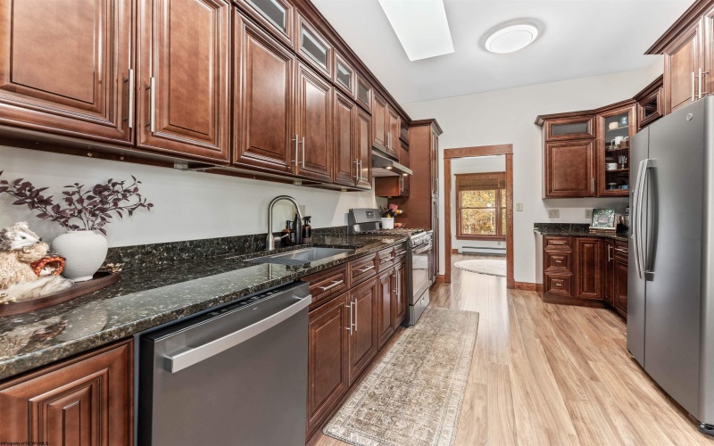 300 Jerome Street, Morgantown, West Virginia 26505, 3 Bedrooms Bedrooms, 9 Rooms Rooms,3 BathroomsBathrooms,Single Family Detached,For Sale,Jerome,10162247