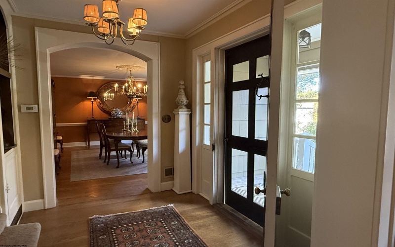 910 8th Street, Fairmont, West Virginia 26554, 3 Bedrooms Bedrooms, 8 Rooms Rooms,2 BathroomsBathrooms,Single Family Detached,For Sale,8th,10162243