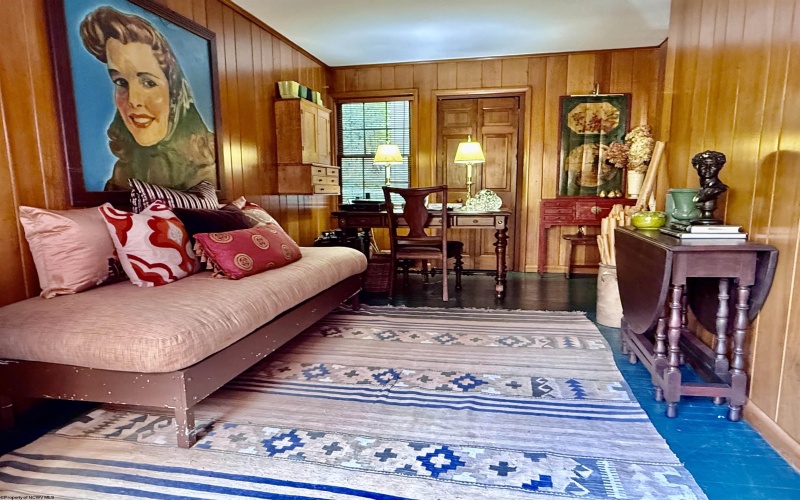 910 8th Street, Fairmont, West Virginia 26554, 3 Bedrooms Bedrooms, 8 Rooms Rooms,2 BathroomsBathrooms,Single Family Detached,For Sale,8th,10162243