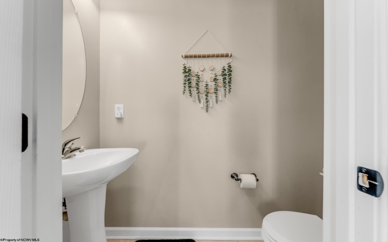 111 Park Place Drive, Morgantown, West Virginia 26508, 2 Bedrooms Bedrooms, 5 Rooms Rooms,1 BathroomBathrooms,Single Family Attached,For Sale,Park Place,10162251 111 Park Place Drive, Morgantown, West Virginia 26508, 2 Bedrooms Bedrooms, 5 Rooms Rooms,1 BathroomBathrooms,Single Family Attached,For Sale,Park Place,10162251