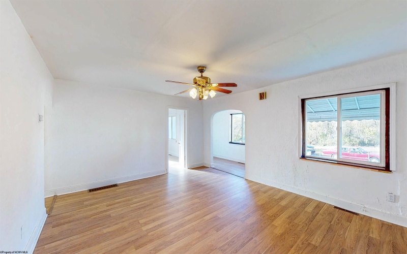 324 Garret Avenue, Fairmont, West Virginia 26554, 2 Bedrooms Bedrooms, 5 Rooms Rooms,1 BathroomBathrooms,Single Family Detached,For Sale,Garret,10162256 324 Garret Avenue, Fairmont, West Virginia 26554, 2 Bedrooms Bedrooms, 5 Rooms Rooms,1 BathroomBathrooms,Single Family Detached,For Sale,Garret,10162256