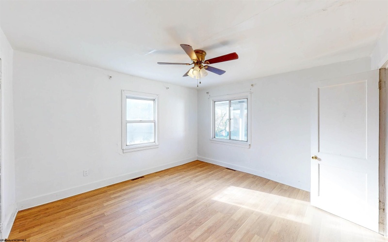 324 Garret Avenue, Fairmont, West Virginia 26554, 2 Bedrooms Bedrooms, 5 Rooms Rooms,1 BathroomBathrooms,Single Family Detached,For Sale,Garret,10162256 324 Garret Avenue, Fairmont, West Virginia 26554, 2 Bedrooms Bedrooms, 5 Rooms Rooms,1 BathroomBathrooms,Single Family Detached,For Sale,Garret,10162256