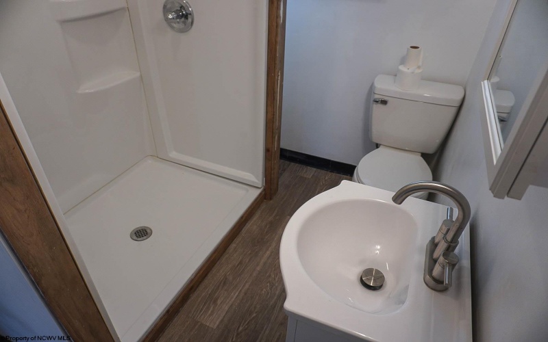 324 Garret Avenue, Fairmont, West Virginia 26554, 2 Bedrooms Bedrooms, 5 Rooms Rooms,1 BathroomBathrooms,Single Family Detached,For Sale,Garret,10162256 324 Garret Avenue, Fairmont, West Virginia 26554, 2 Bedrooms Bedrooms, 5 Rooms Rooms,1 BathroomBathrooms,Single Family Detached,For Sale,Garret,10162256