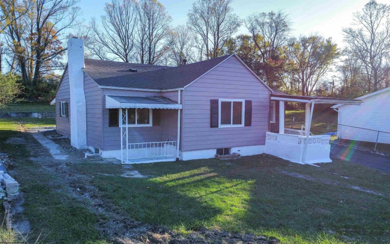 324 Garret Avenue, Fairmont, West Virginia 26554, 2 Bedrooms Bedrooms, 5 Rooms Rooms,1 BathroomBathrooms,Single Family Detached,For Sale,Garret,10162256 324 Garret Avenue, Fairmont, West Virginia 26554, 2 Bedrooms Bedrooms, 5 Rooms Rooms,1 BathroomBathrooms,Single Family Detached,For Sale,Garret,10162256