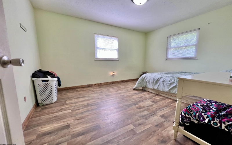 549 Cody Lane, Weston, West Virginia 26452, 3 Bedrooms Bedrooms, 8 Rooms Rooms,1 BathroomBathrooms,Single Family Detached,For Sale,Cody,10160560