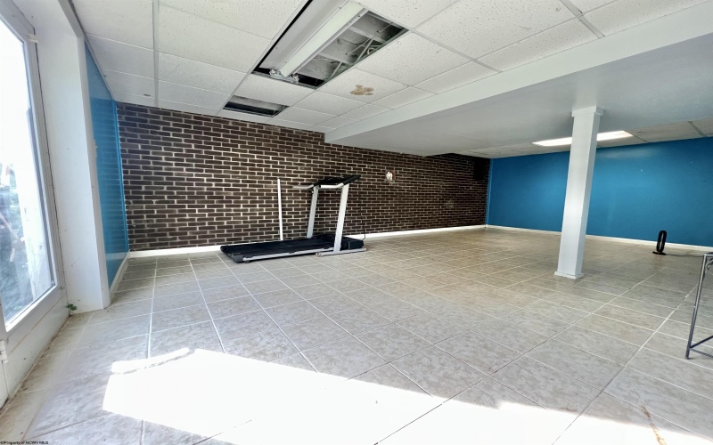 549 Cody Lane, Weston, West Virginia 26452, 3 Bedrooms Bedrooms, 8 Rooms Rooms,1 BathroomBathrooms,Single Family Detached,For Sale,Cody,10160560