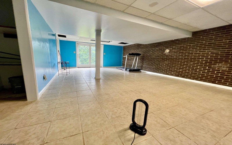 549 Cody Lane, Weston, West Virginia 26452, 3 Bedrooms Bedrooms, 8 Rooms Rooms,1 BathroomBathrooms,Single Family Detached,For Sale,Cody,10160560